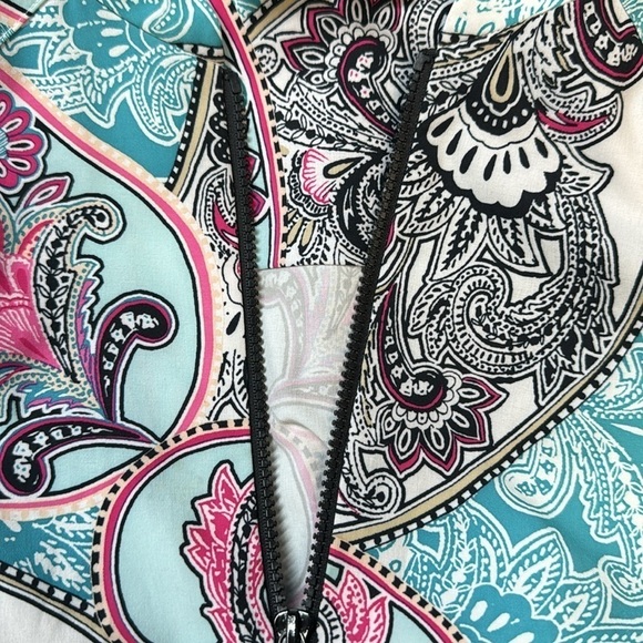 Chico’s UPF Neema Paisley Jacket Size 8/10 (M) - Picture 12 of 15